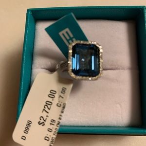 14k white gold Topaz & diamond ring